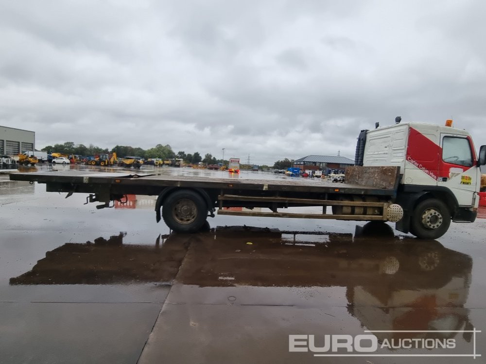 شاحنات مسطحة 2001 Volvo FM12: صورة 6