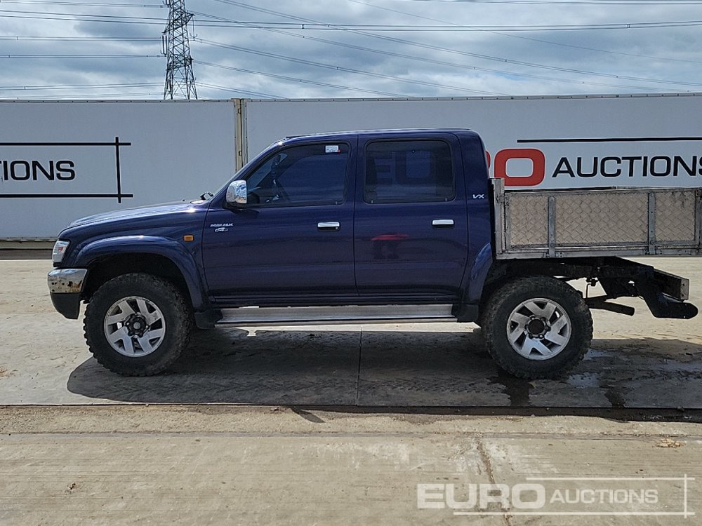 2003 Toyota Hilux - شاحنة البيك أب: صورة 2 2003 Toyota Hilux - شاحنة البيك أب: صورة 2