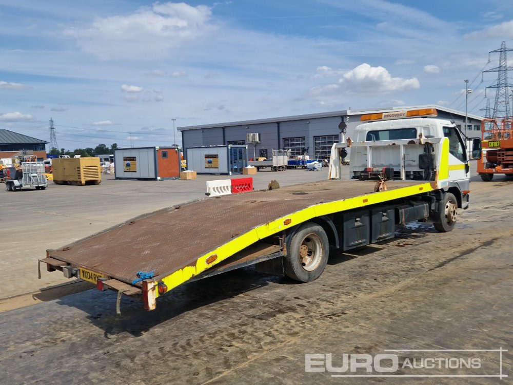 2004 Mitsubishi Canter 75 - شاحنة سحب: صورة 5 2004 Mitsubishi Canter 75 - شاحنة سحب: صورة 5