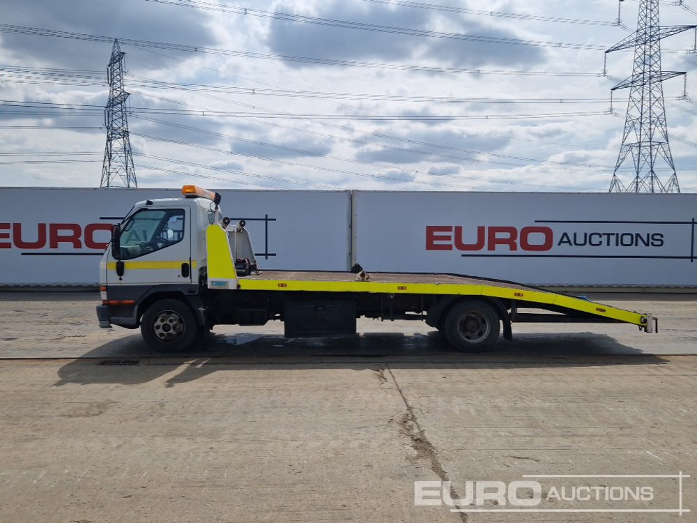2004 Mitsubishi Canter 75 - شاحنة سحب: صورة 2 2004 Mitsubishi Canter 75 - شاحنة سحب: صورة 2