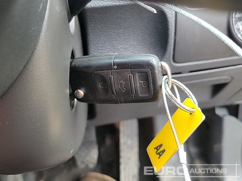 سيارة 2004 Volkswagen Golf 1.6: صورة 33 سيارة 2004 Volkswagen Golf 1.6: صورة 33