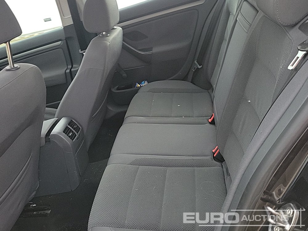 سيارة 2004 Volkswagen Golf 1.6: صورة 17 سيارة 2004 Volkswagen Golf 1.6: صورة 17