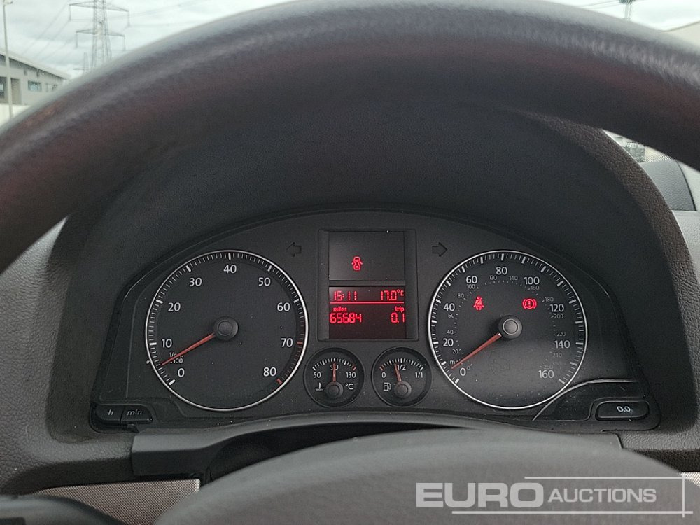 سيارة 2004 Volkswagen Golf 1.6: صورة 31 سيارة 2004 Volkswagen Golf 1.6: صورة 31