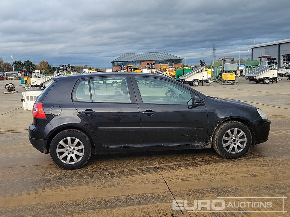 سيارة 2004 Volkswagen Golf 1.6: صورة 6 سيارة 2004 Volkswagen Golf 1.6: صورة 6