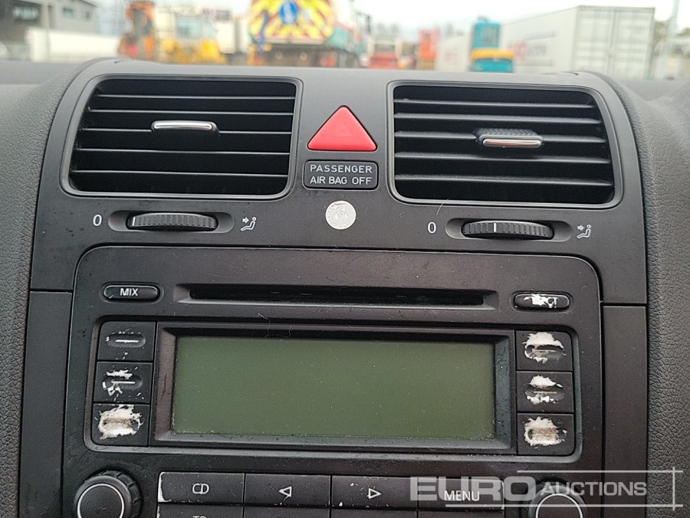 سيارة 2004 Volkswagen Golf 1.6: صورة 27 سيارة 2004 Volkswagen Golf 1.6: صورة 27