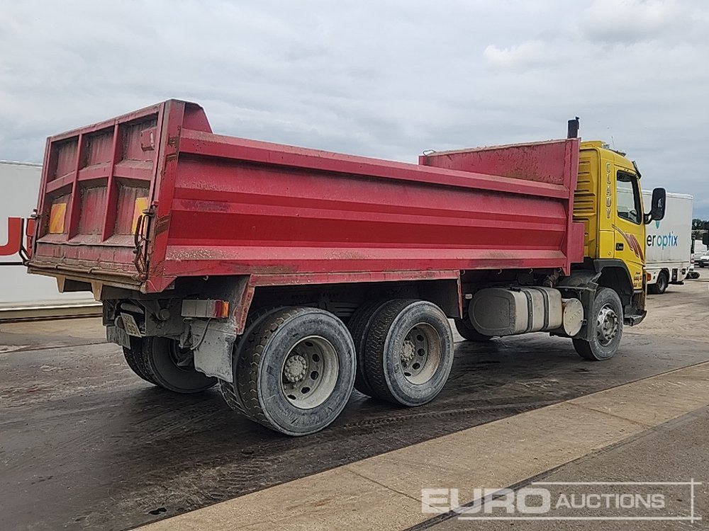 2004 Volvo 8x4 Tipper, Manual Gearbox, Looby Body - شاحنة قلاب: صورة 5 2004 Volvo 8x4 Tipper, Manual Gearbox, Looby Body - شاحنة قلاب: صورة 5