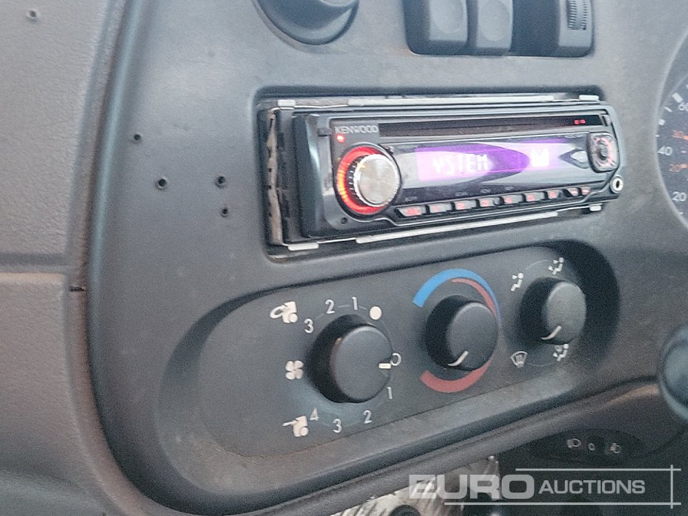 شاحنة صهريج 2005 DAF LF: صورة 29 شاحنة صهريج 2005 DAF LF: صورة 29