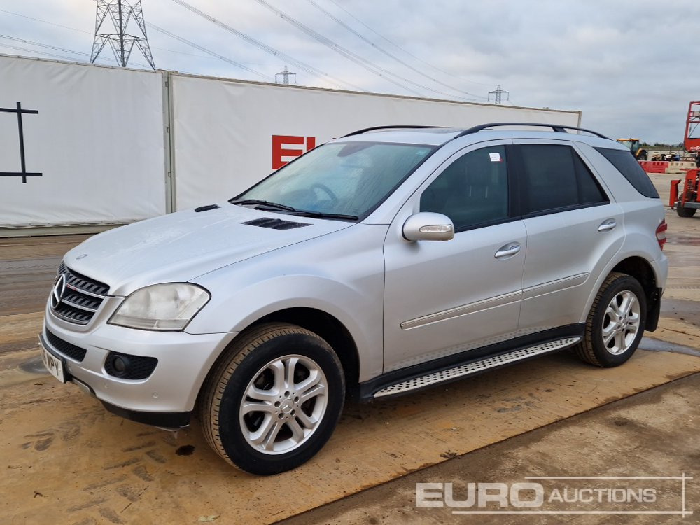 2006 Mercedes ML320 CDI - سيارة دفع رباعي: صورة 1 2006 Mercedes ML320 CDI - سيارة دفع رباعي: صورة 1