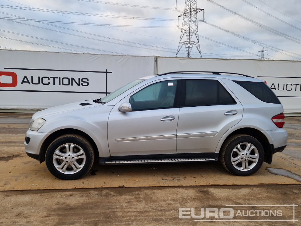 2006 Mercedes ML320 CDI - سيارة دفع رباعي: صورة 2 2006 Mercedes ML320 CDI - سيارة دفع رباعي: صورة 2