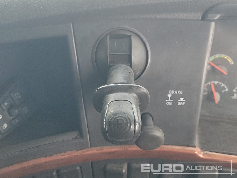 وحدة جر 2006 Volvo FH520: صورة 34