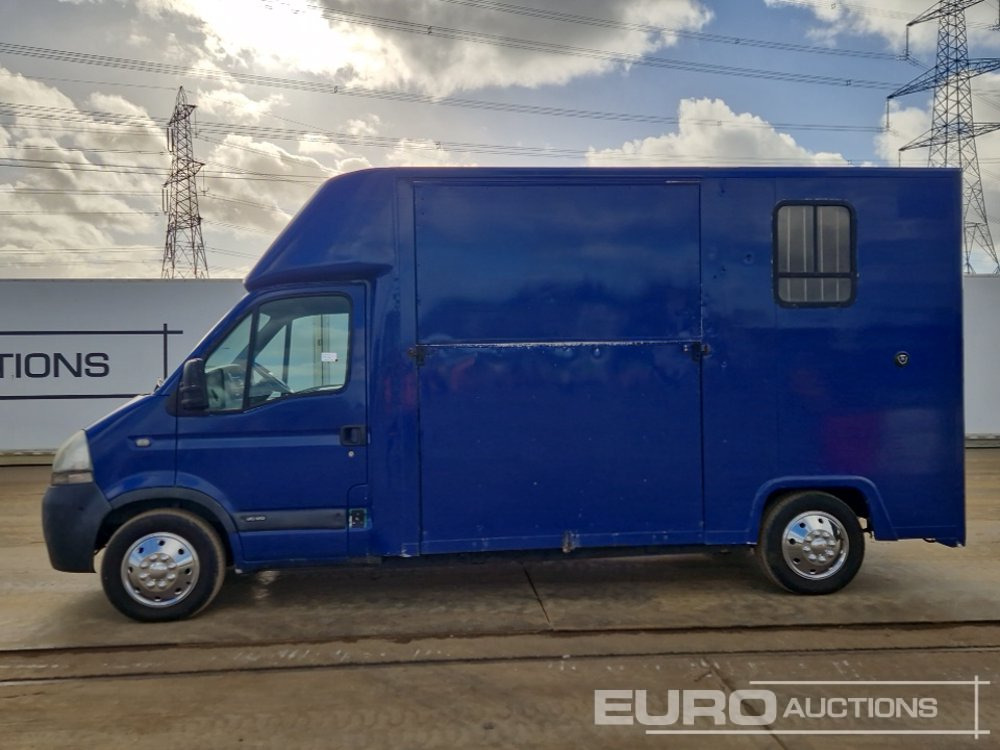 2008 Nissan Interstar - شاحنة مغلقة الصندوق: صورة 2 2008 Nissan Interstar - شاحنة مغلقة الصندوق: صورة 2