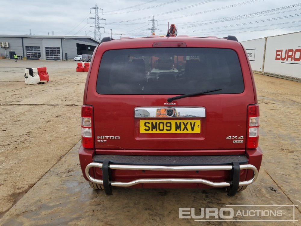 2009 Dodge Nitro - سيارة دفع رباعي: صورة 4 2009 Dodge Nitro - سيارة دفع رباعي: صورة 4