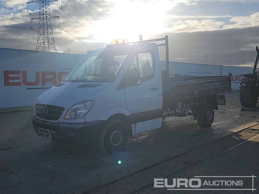 2009 Mercedes Sprinter 311 CDI - قلاب صغير: صورة 1 2009 Mercedes Sprinter 311 CDI - قلاب صغير: صورة 1
