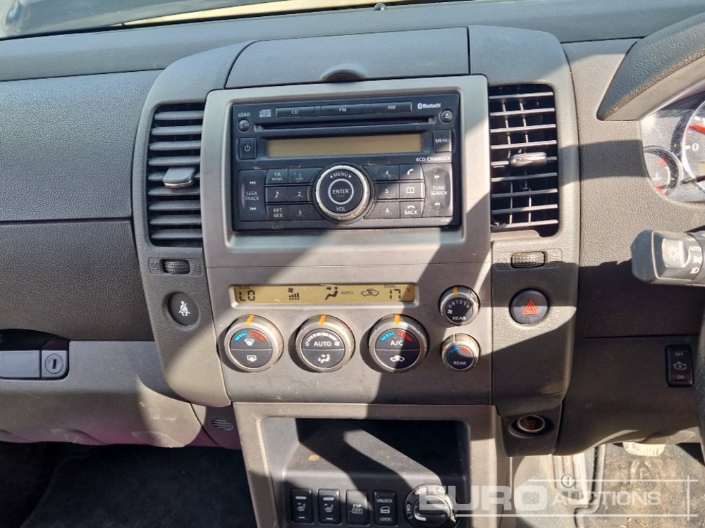سيارة دفع رباعي 2009 Nissan Pathfinder: صورة 32