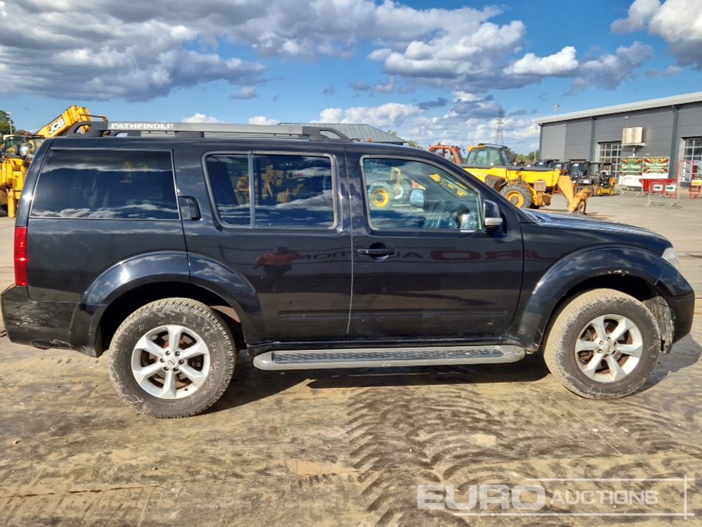 سيارة دفع رباعي 2009 Nissan Pathfinder: صورة 6