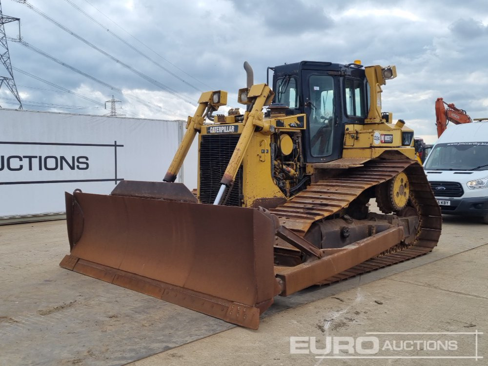 2010 CAT D6T - جرافة: صورة 1 2010 CAT D6T - جرافة: صورة 1