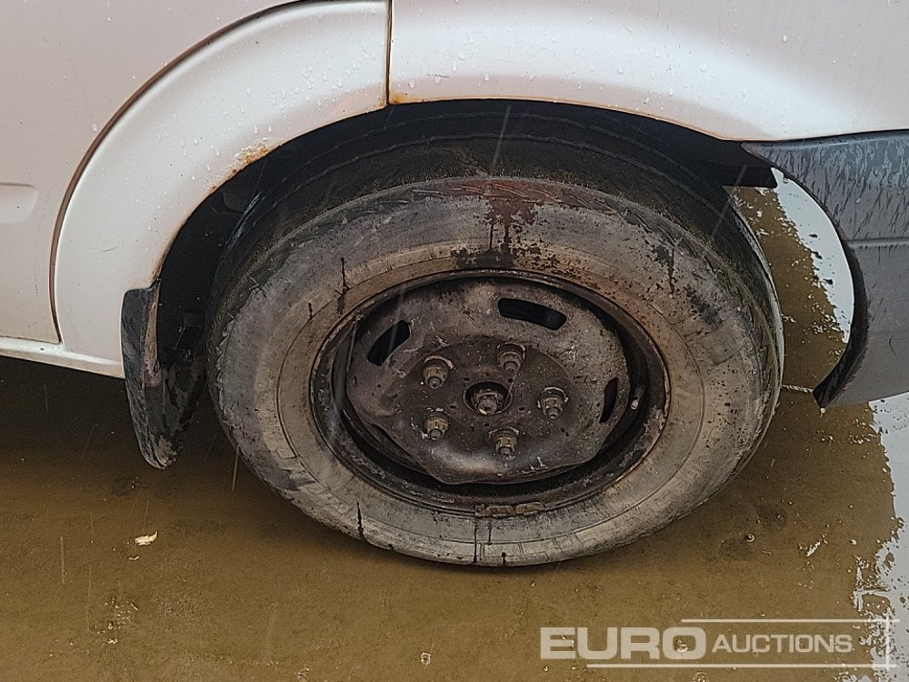 شاحنة التوصيل 2010 Ford Transit: صورة 12
