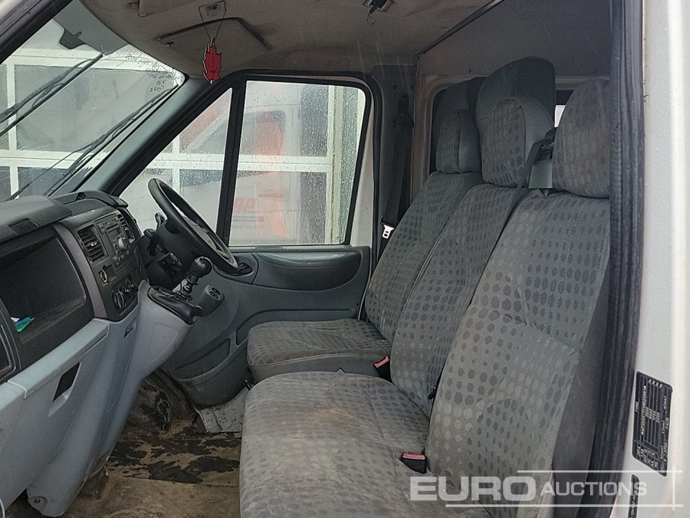 شاحنة التوصيل 2010 Ford Transit: صورة 21