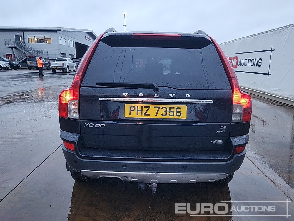 2010 Volvo XC90 - سيارة دفع رباعي: صورة 4 2010 Volvo XC90 - سيارة دفع رباعي: صورة 4