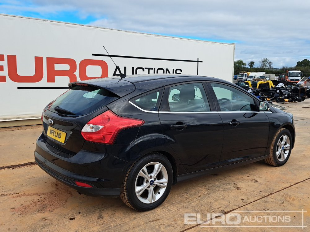 2011 Ford Focus - سيارة: صورة 5 2011 Ford Focus - سيارة: صورة 5