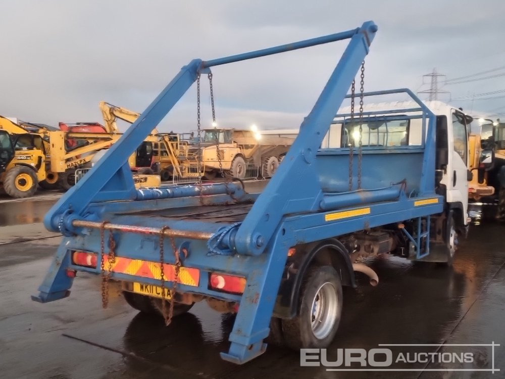 2011 Isuzu F110.210 - شاحنة نقل المخلفات: صورة 5 2011 Isuzu F110.210 - شاحنة نقل المخلفات: صورة 5