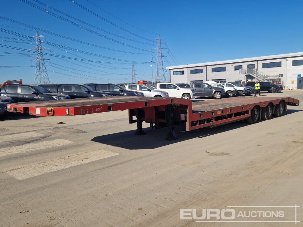 2011 Lin Trailers Tri Axle Extendable Step Frame Low Loader Trailer, Outriggers, Rear Steer - عربة منخفضة مسطحة نصف مقطورة: صورة 1 2011 Lin Trailers Tri Axle Extendable Step Frame Low Loader Trailer, Outriggers, Rear Steer - عربة منخفضة مسطحة نصف مقطورة: صورة 1