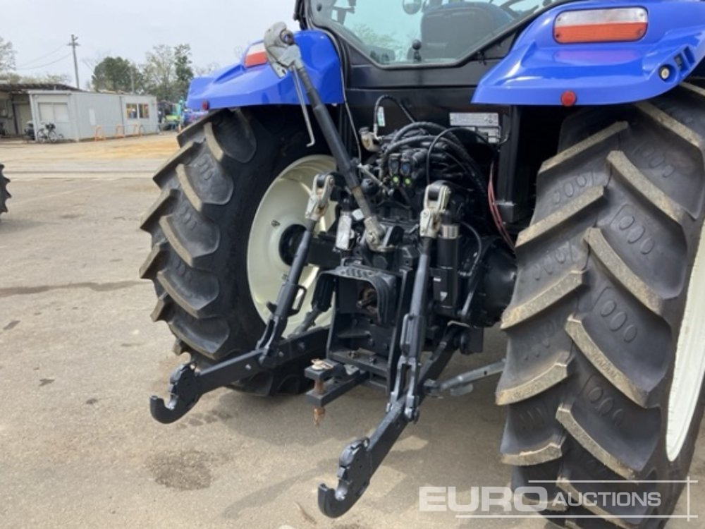 2011 New Holland T6030 - جرار: صورة 2 2011 New Holland T6030 - جرار: صورة 2