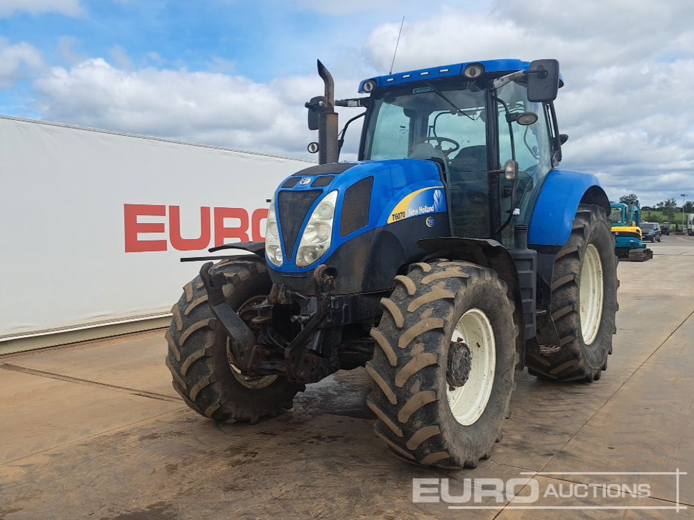 2011 New Holland T6070 - جرار: صورة 1 2011 New Holland T6070 - جرار: صورة 1