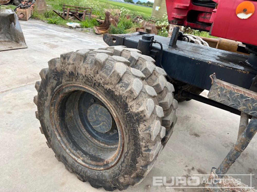 2011 Takeuchi TB175W - حفارة دولاب: صورة 5 2011 Takeuchi TB175W - حفارة دولاب: صورة 5