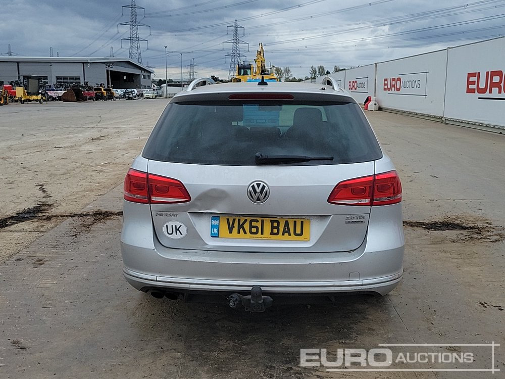 2011 Volkswagen Passat - سيارة: صورة 4 2011 Volkswagen Passat - سيارة: صورة 4