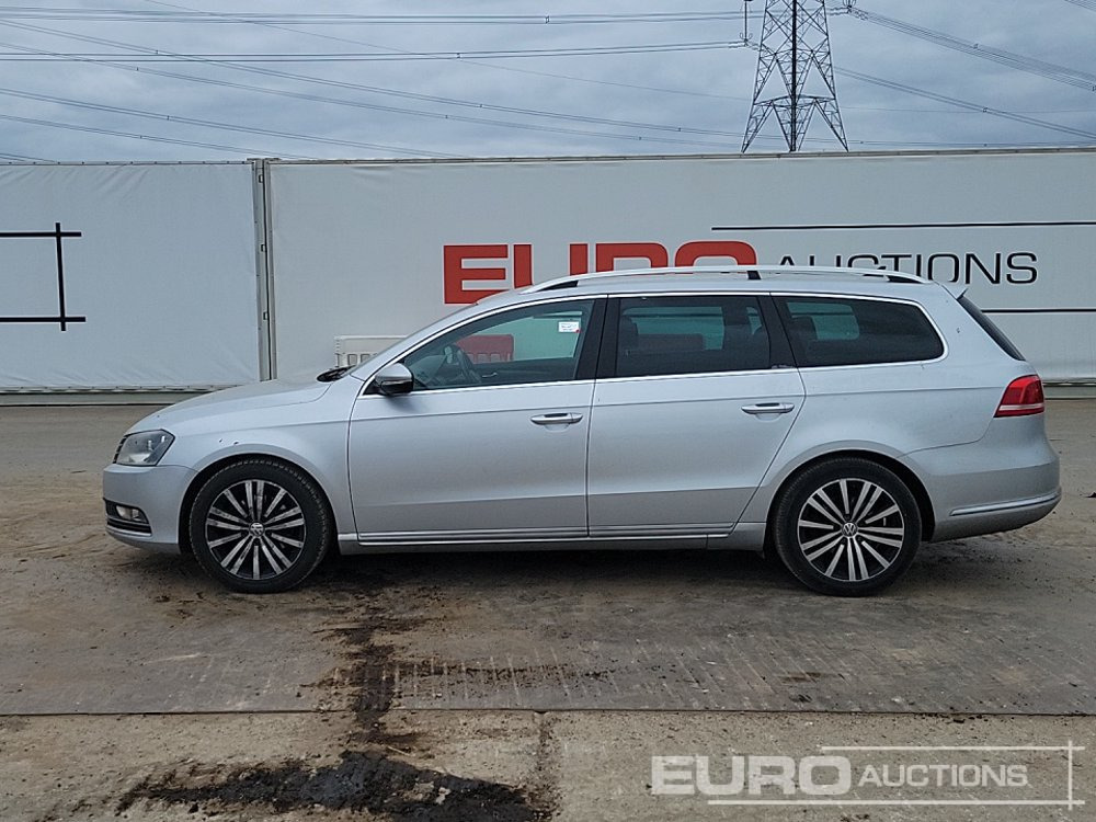 2011 Volkswagen Passat - سيارة: صورة 2 2011 Volkswagen Passat - سيارة: صورة 2