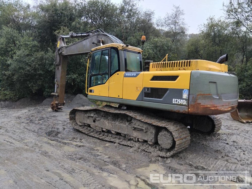 2011 Volvo EC250DL - حفار زحاف: صورة 2 2011 Volvo EC250DL - حفار زحاف: صورة 2