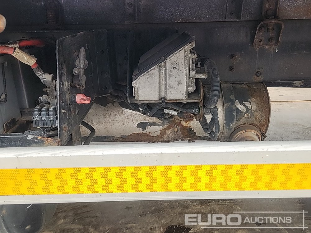 شاحنة هيكل كابينة 2011 Volvo FL240: صورة 31 شاحنة هيكل كابينة 2011 Volvo FL240: صورة 31