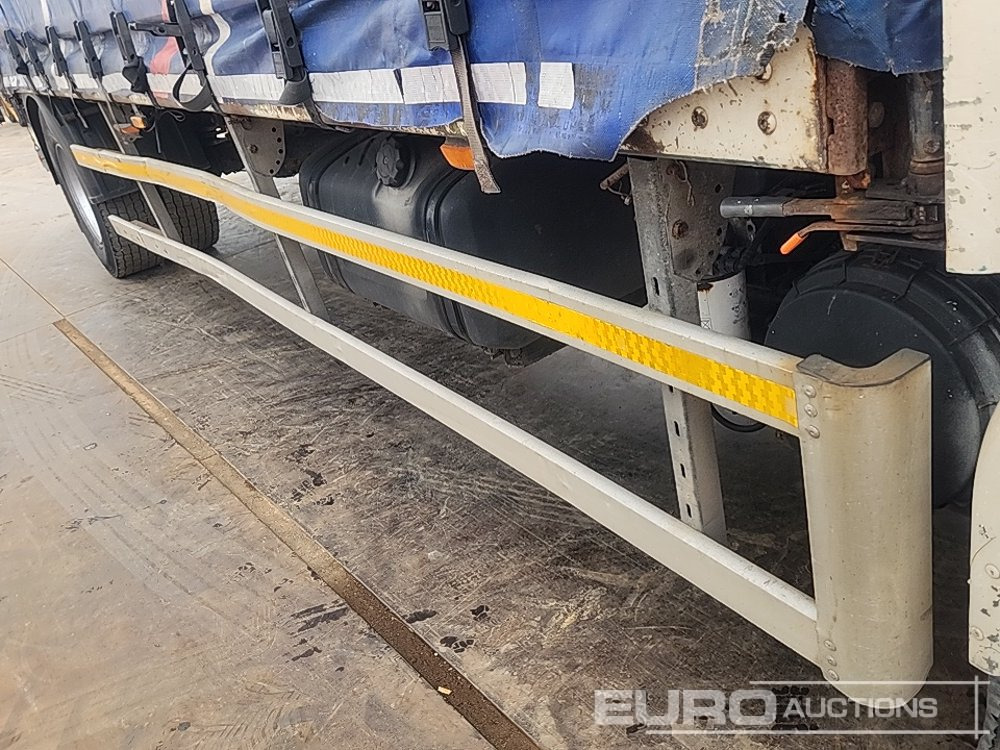 شاحنة هيكل كابينة 2011 Volvo FL240: صورة 40 شاحنة هيكل كابينة 2011 Volvo FL240: صورة 40