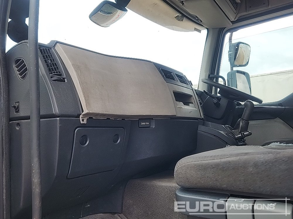 شاحنة هيكل كابينة 2011 Volvo FL240: صورة 28 شاحنة هيكل كابينة 2011 Volvo FL240: صورة 28