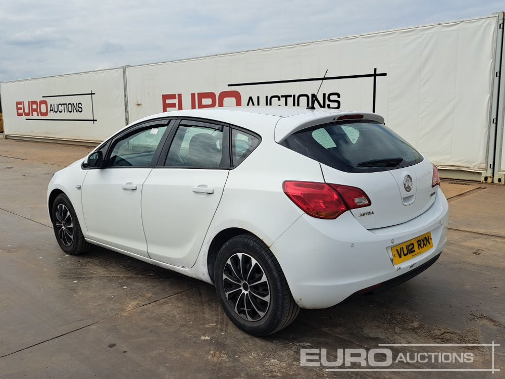 2012 Vauxhall Astra - سيارة: صورة 3 2012 Vauxhall Astra - سيارة: صورة 3