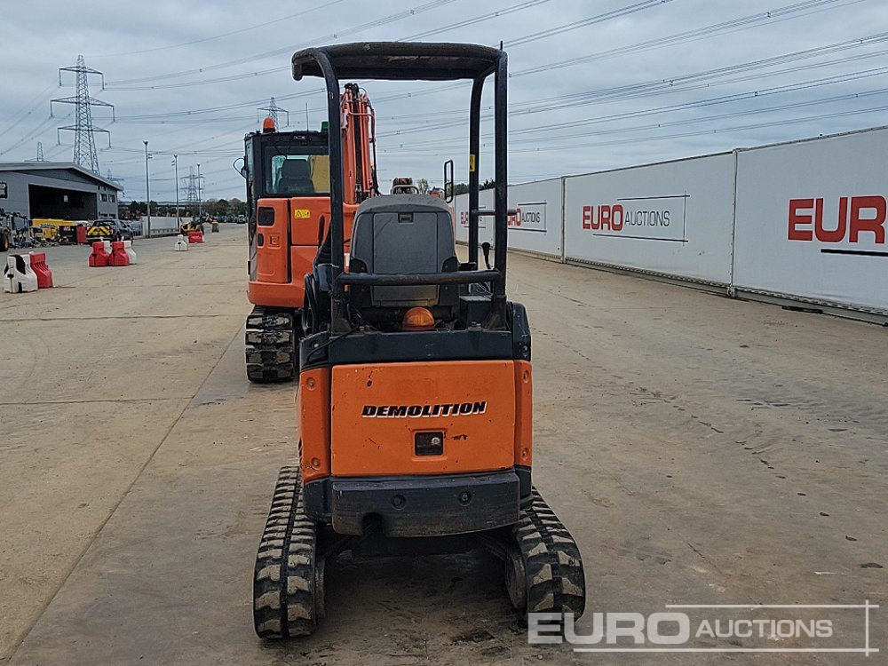 2013 Hitachi ZX17U-2 YLR - حفارة مُصَّغرة: صورة 4 2013 Hitachi ZX17U-2 YLR - حفارة مُصَّغرة: صورة 4