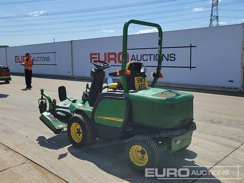 2013 John Deere 1445 - جزازة أعشاب الحدائق: صورة 3 2013 John Deere 1445 - جزازة أعشاب الحدائق: صورة 3