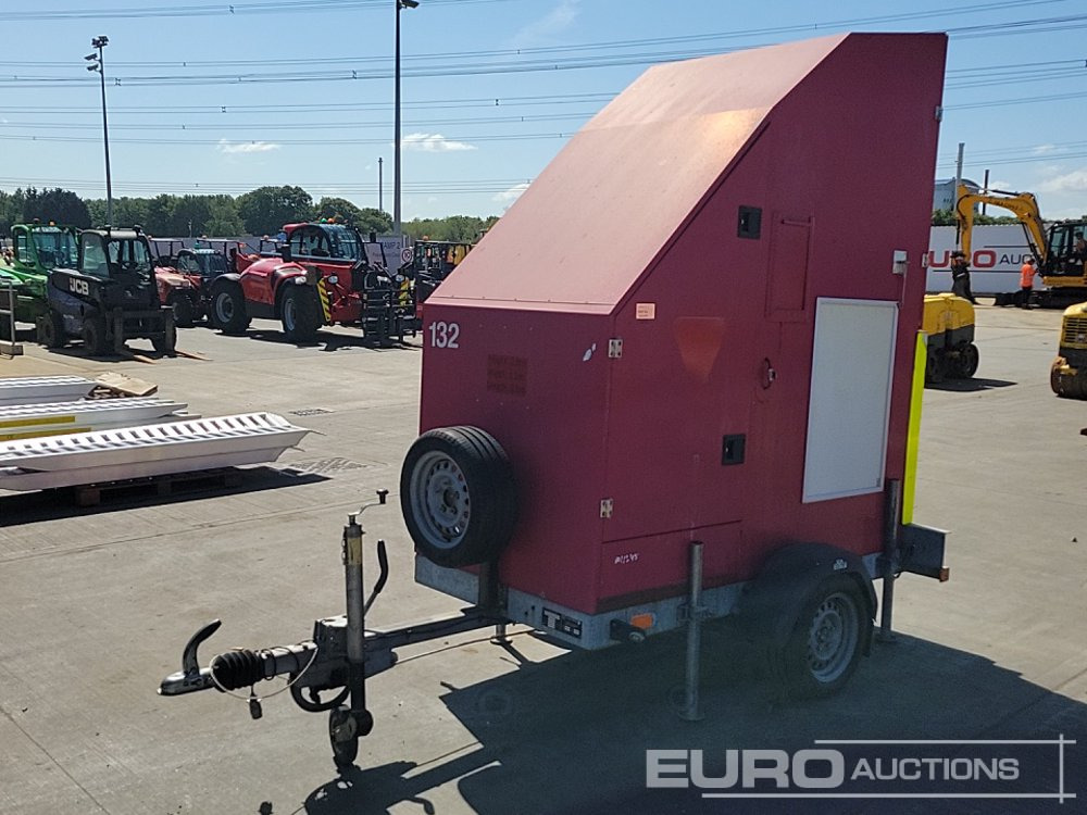 2013 Knott-Avonride Single Axle Fire Demonstration Unit - مقطورة لنقل المعدات: صورة 1 2013 Knott-Avonride Single Axle Fire Demonstration Unit - مقطورة لنقل المعدات: صورة 1