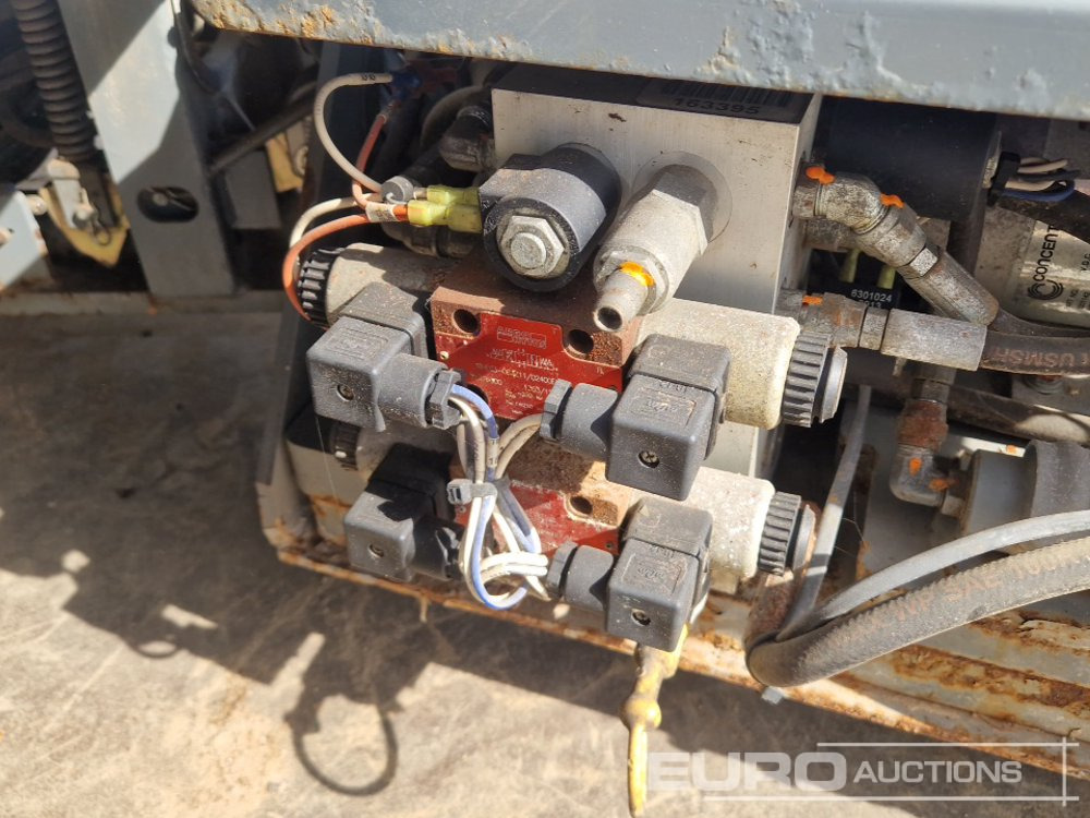 معدات الوصول 2013 SkyJack SJ4632: صورة 19