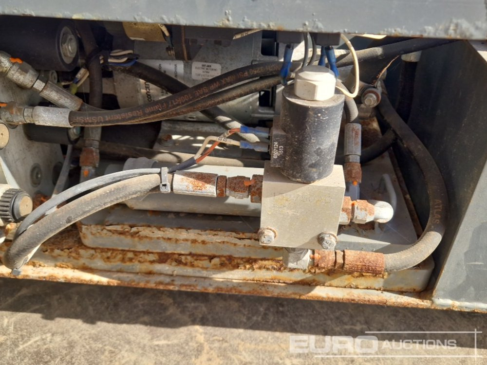 معدات الوصول 2013 SkyJack SJ4632: صورة 18