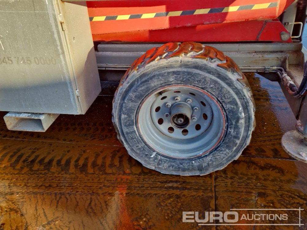 رافعة هيدروليكية مقصية 2013 SkyJack SJ9250: صورة 12 رافعة هيدروليكية مقصية 2013 SkyJack SJ9250: صورة 12