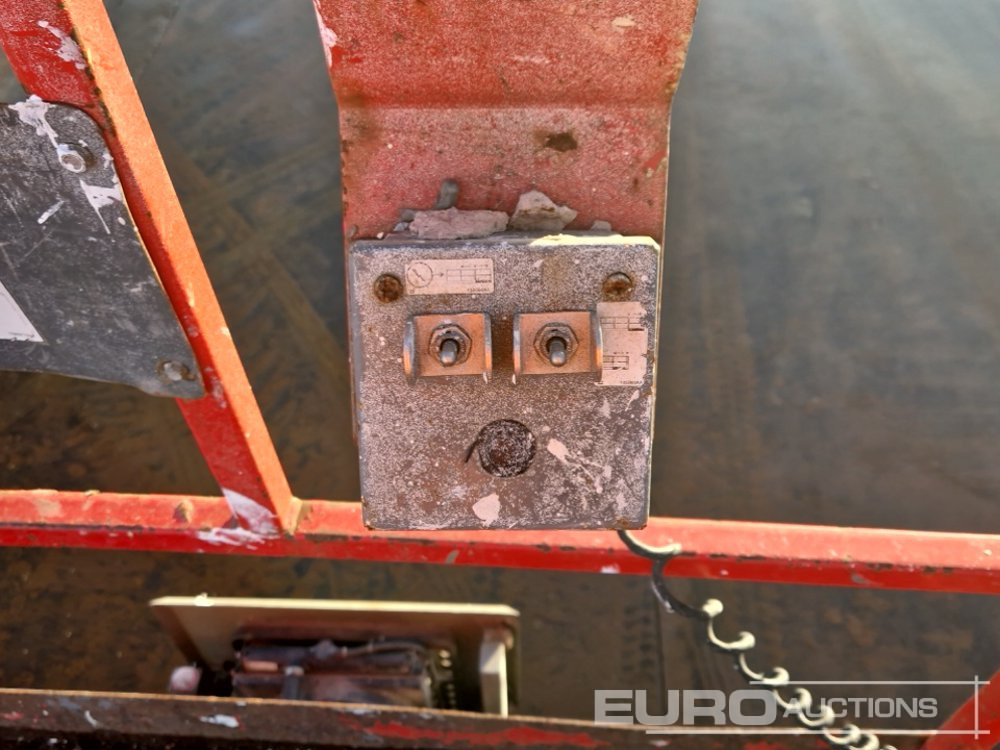 رافعة هيدروليكية مقصية 2013 SkyJack SJ9250: صورة 40 رافعة هيدروليكية مقصية 2013 SkyJack SJ9250: صورة 40