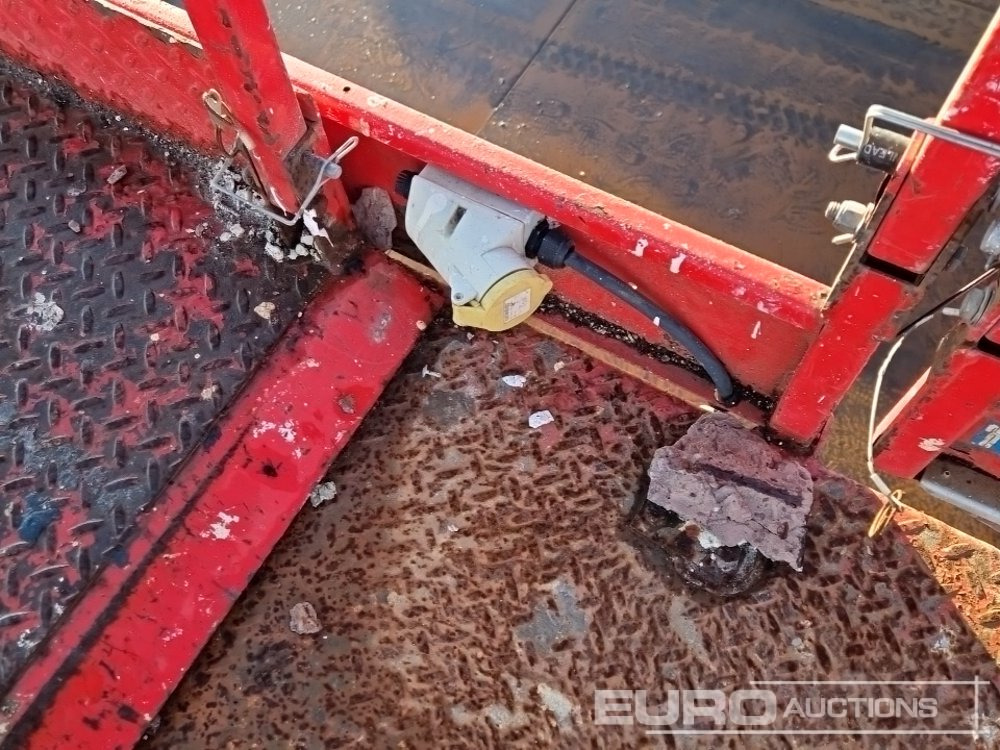 رافعة هيدروليكية مقصية 2013 SkyJack SJ9250: صورة 39 رافعة هيدروليكية مقصية 2013 SkyJack SJ9250: صورة 39