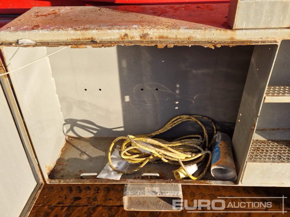 رافعة هيدروليكية مقصية 2013 SkyJack SJ9250: صورة 21 رافعة هيدروليكية مقصية 2013 SkyJack SJ9250: صورة 21