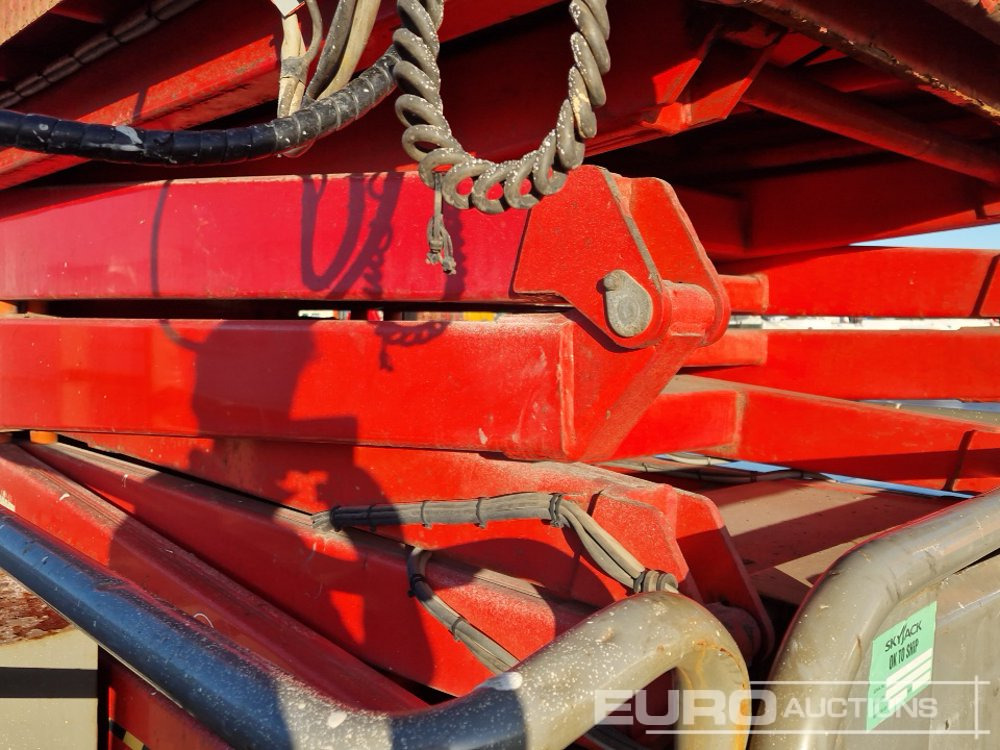 رافعة هيدروليكية مقصية 2013 SkyJack SJ9250: صورة 18 رافعة هيدروليكية مقصية 2013 SkyJack SJ9250: صورة 18