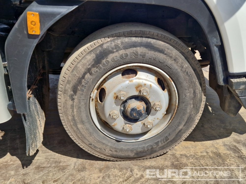 شاحنة قلاب 2014 Isuzu Forward: صورة 9