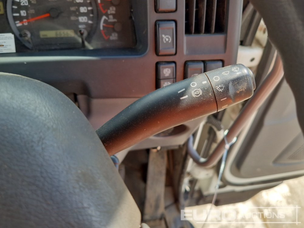 شاحنة قلاب 2014 Isuzu Forward: صورة 34