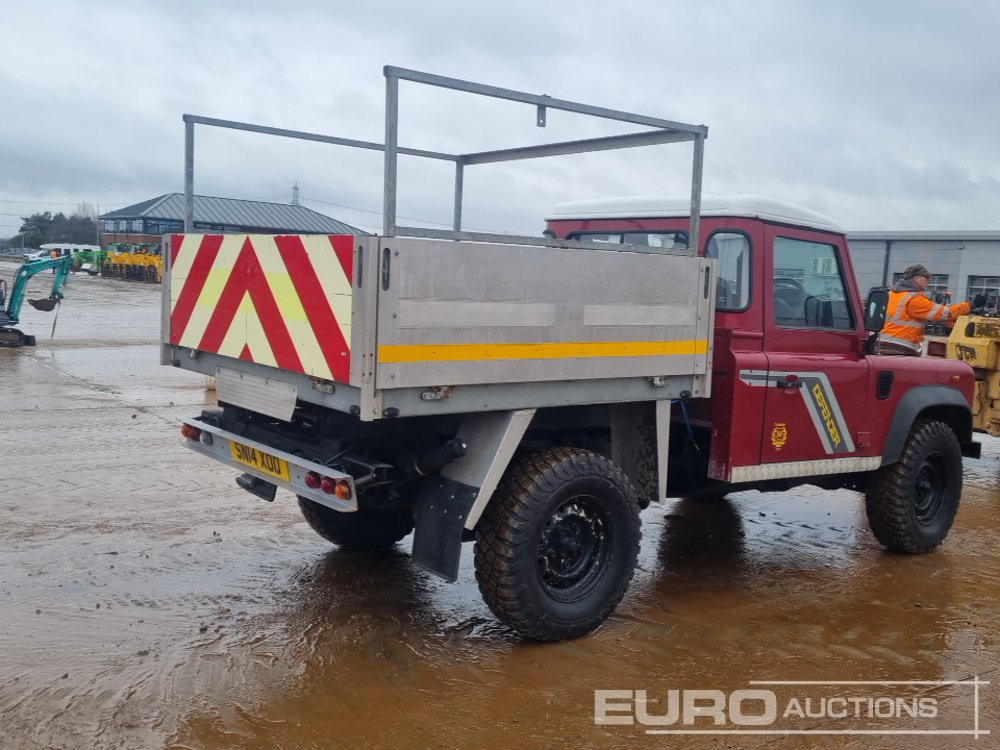 2014 Land Rover Defender - شاحنة البيك أب: صورة 5 2014 Land Rover Defender - شاحنة البيك أب: صورة 5