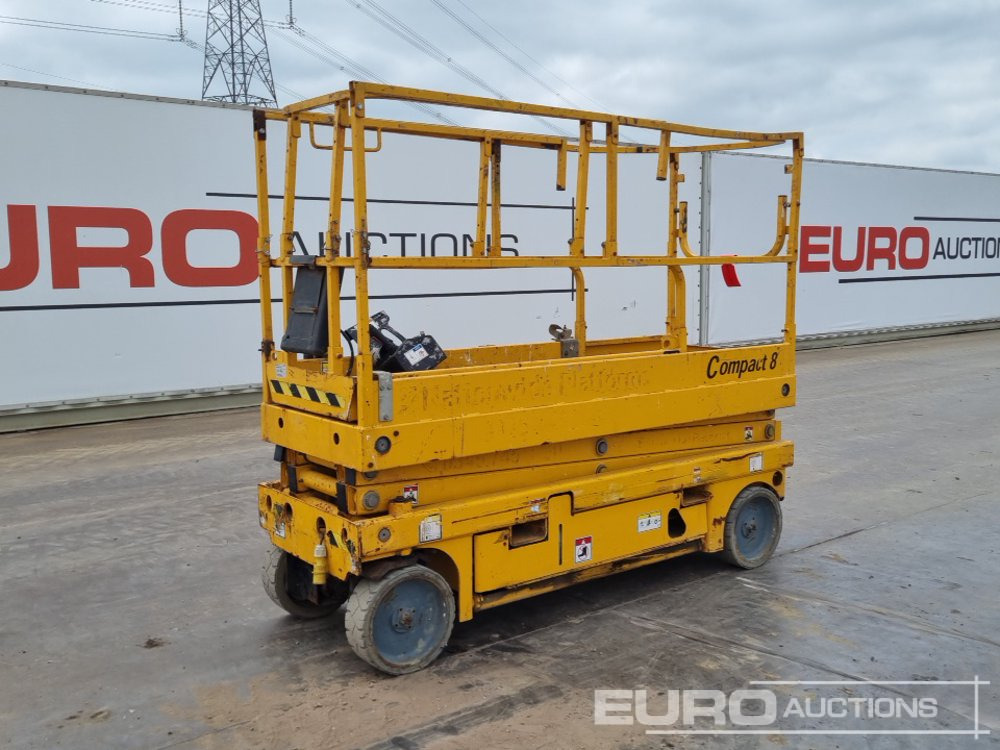 2015 Haulotte Compact 8 - معدات الوصول: صورة 1 2015 Haulotte Compact 8 - معدات الوصول: صورة 1